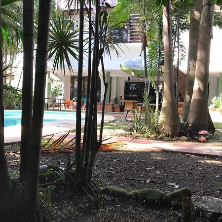 Culturahumana Guesthouse Panama City Exteriör bild