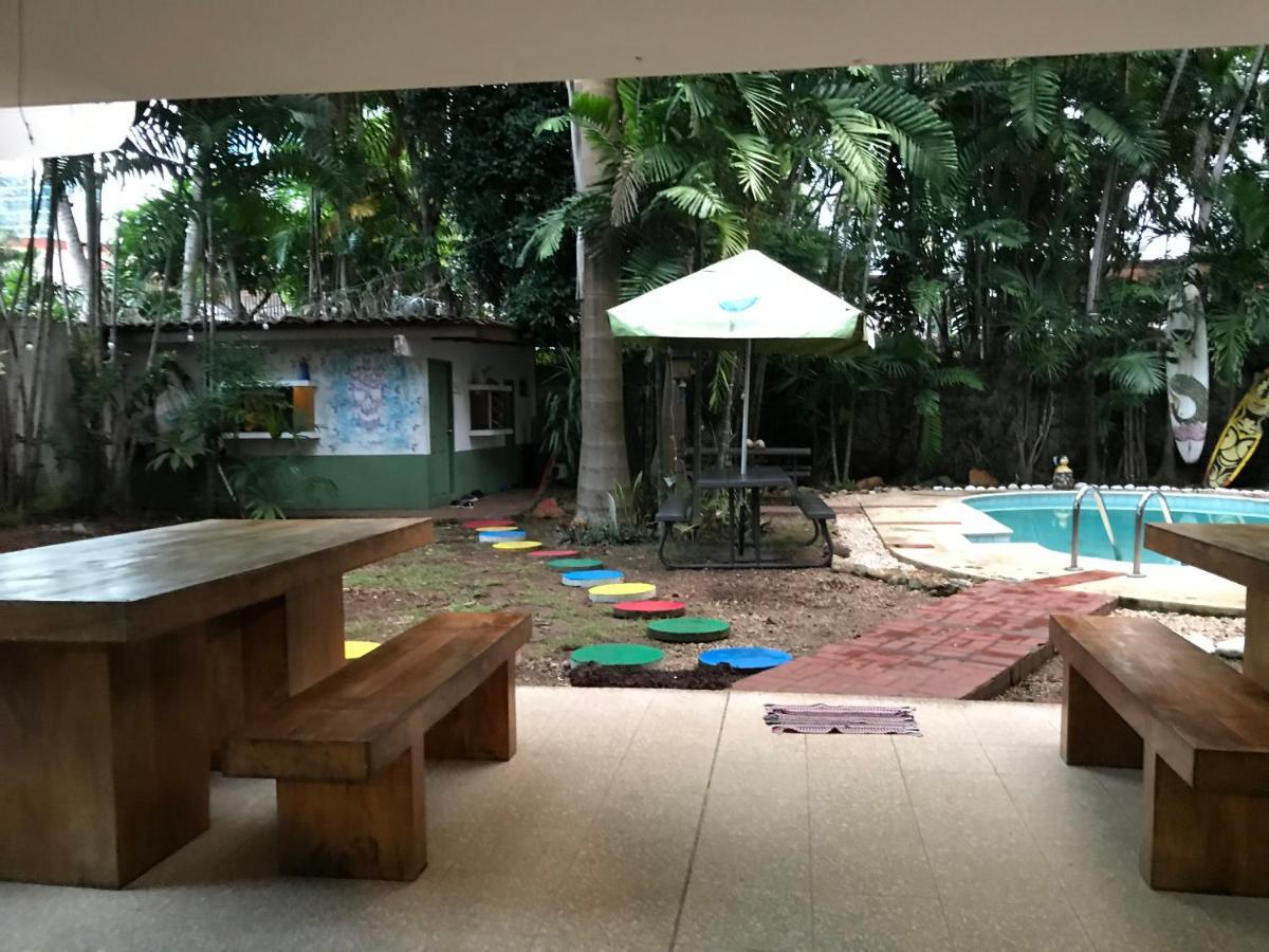 Culturahumana Guesthouse Panama City Exteriör bild