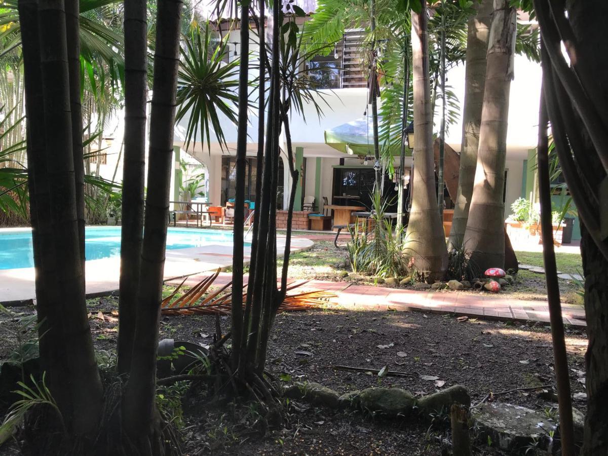 Culturahumana Guesthouse Panama City Exteriör bild
